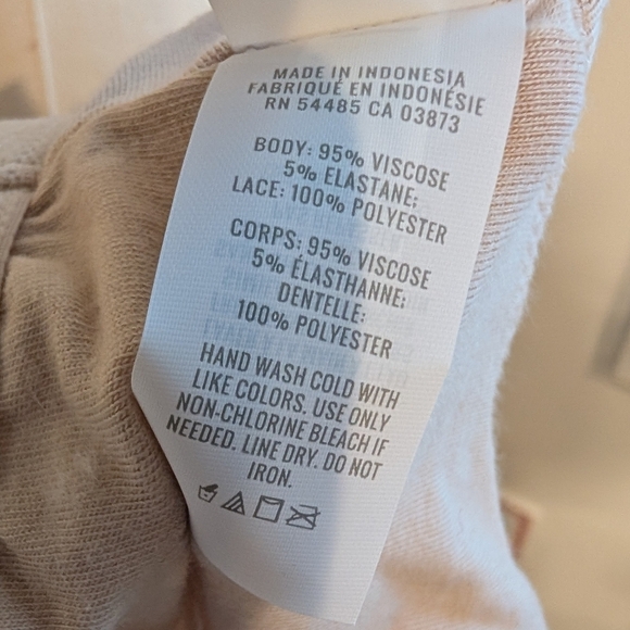 NWT Aerie Crochet Lace cropped tank top with shelf bra Nude tan ribbed Medium - Picture 5 of 5